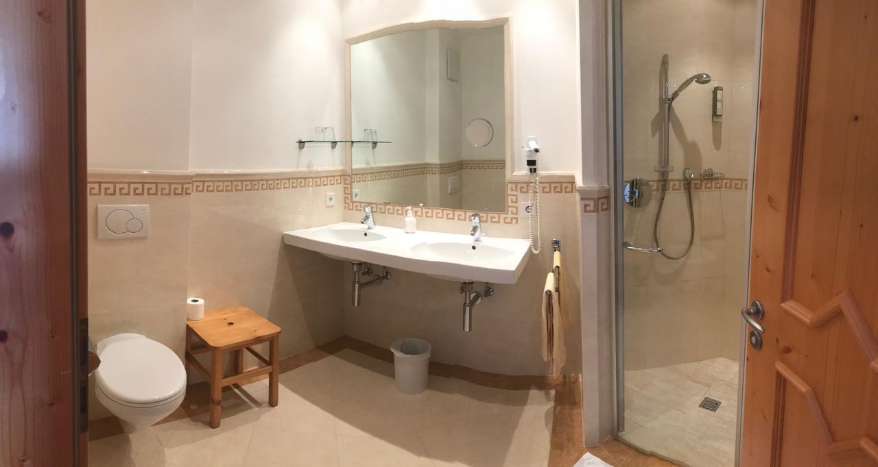 Hotel Goldener Adler Курон-Веноста Екстер'єр фото